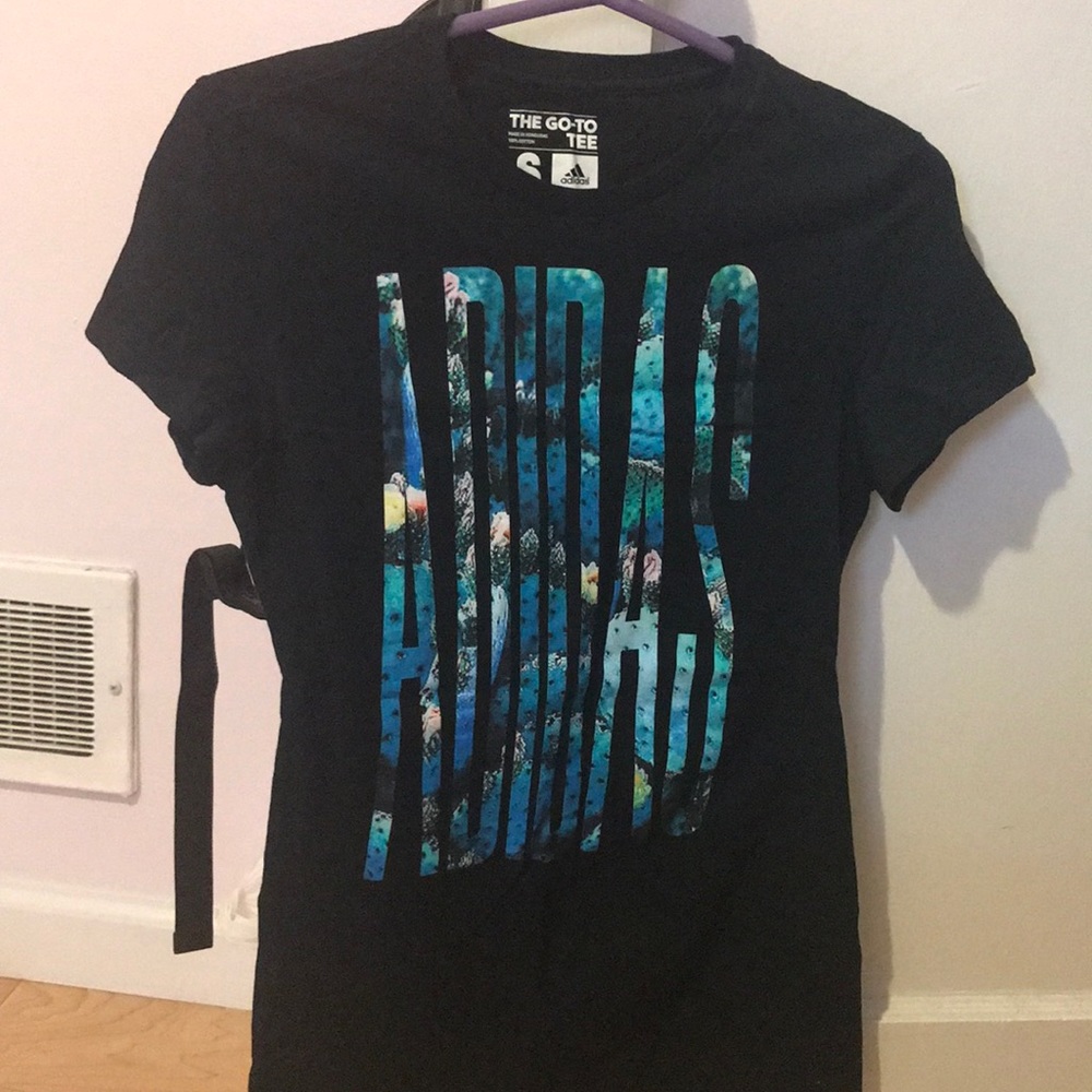 Adidas T-Shirt
